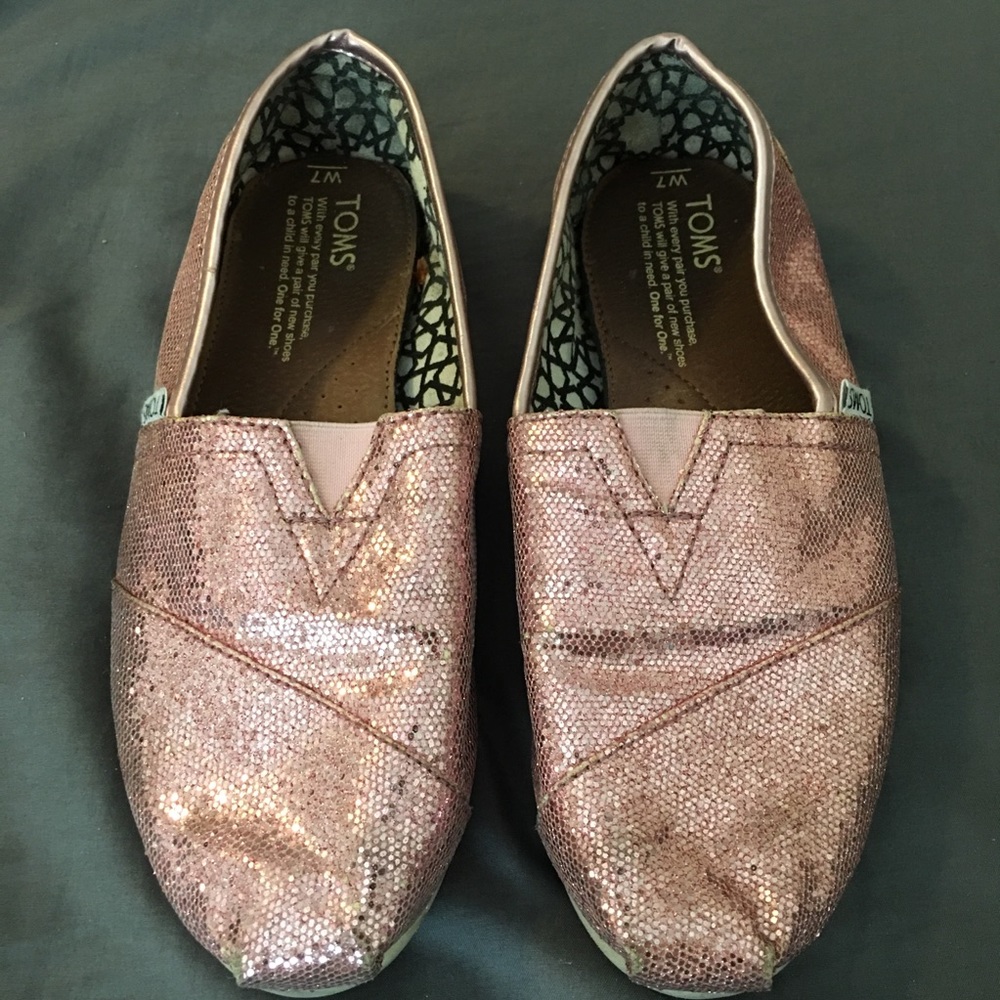 TOMS Women’s Pink Glitter Classic Shoes